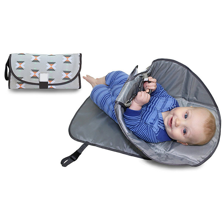 ConvertiMat - Convertible diaper bag